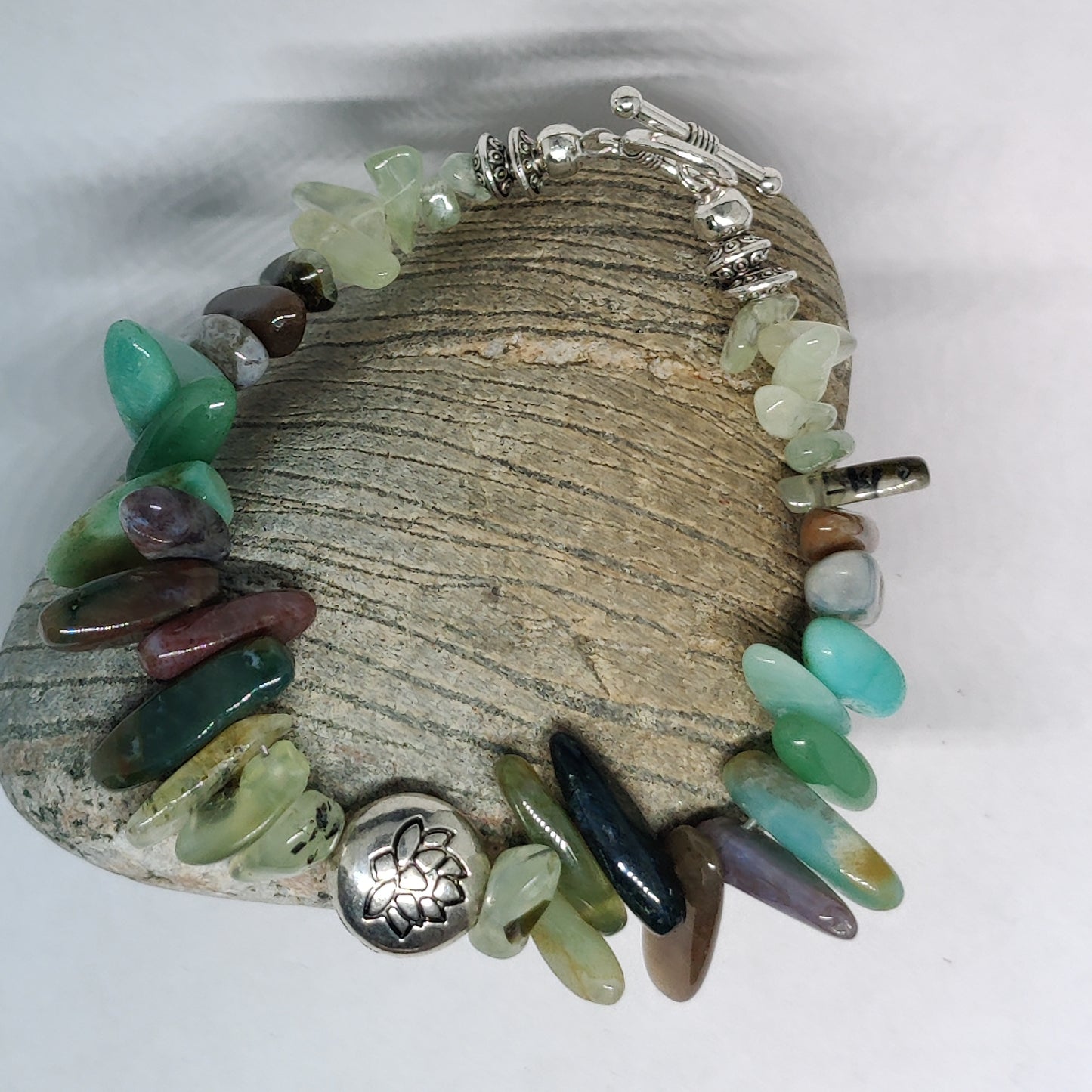 Indian Agate and Prehnite Healing Stone Bracelet